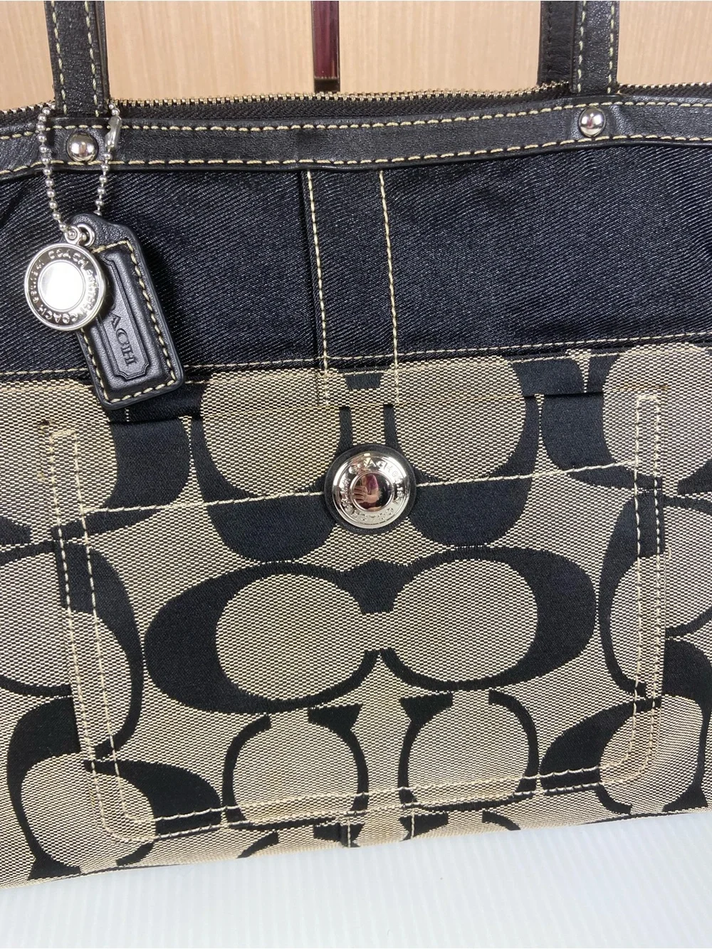 Coach 13705 Signature Gallery Tote Khaki Black Tattersall Plaid Shoulder Bag